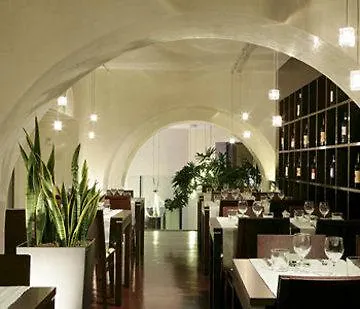 Cosmopolita Hotel Rome, Tapestry Collection By Hilton