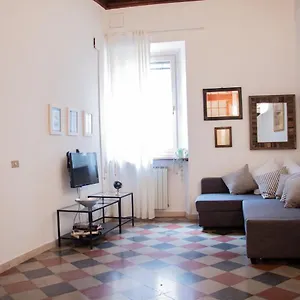 Appartamento The Rent - Piazza Di Firenze, Roma