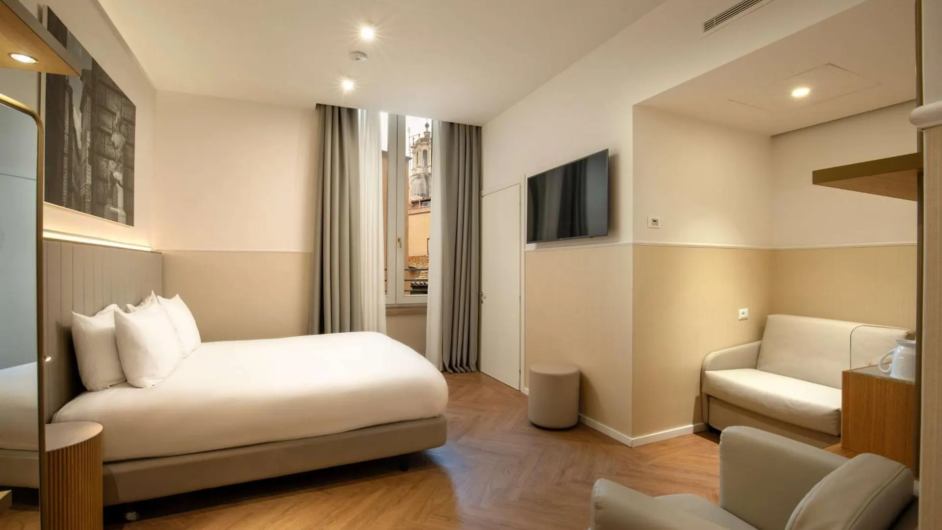 Hotel Cosmopolita Rom 4*,