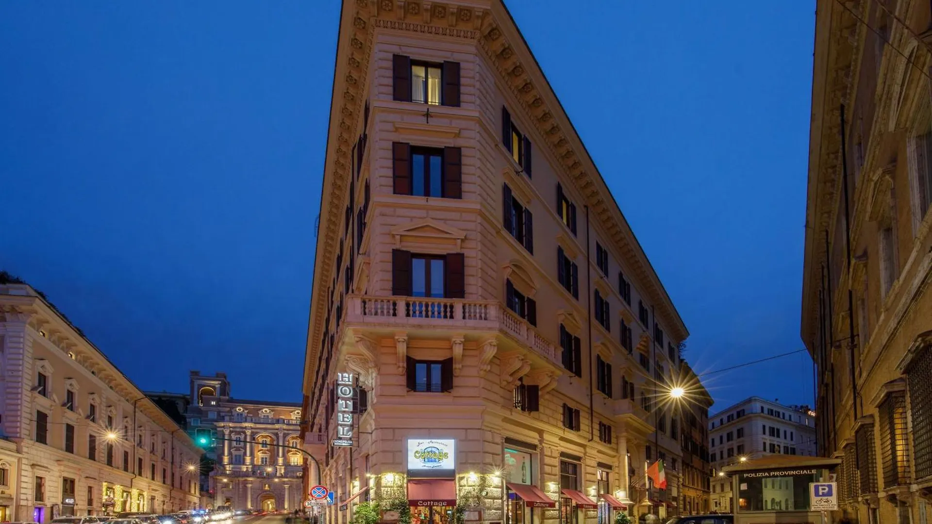 Hotel Cosmopolita Rom 4*,